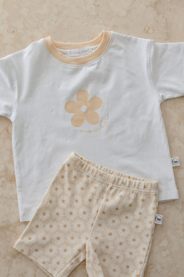 Daisy Tee